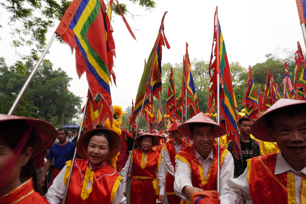 Rộn rã tiếng cười tại Lễ rước kiệu vùng ven Khu di tích Đền Hùng