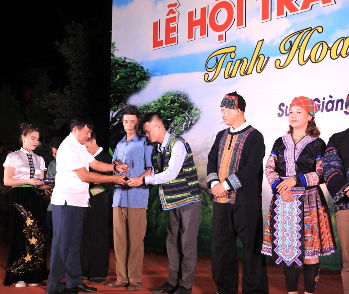 Suối Giàng (Yên Bái): Hành trình tinh hoa Trà Shan Tuyết 2024 - Đậm đà bản sắc tỉnh Yên Bái