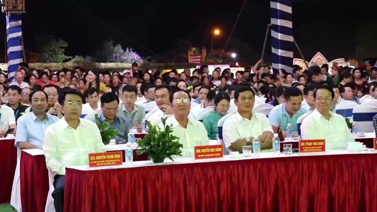 Công bố Quyết định của Thủ tướng công nhận huyện Đại Từ đạt chuẩn nông thôn mới 2023 và Lễ hội Trà Đại Từ 2024