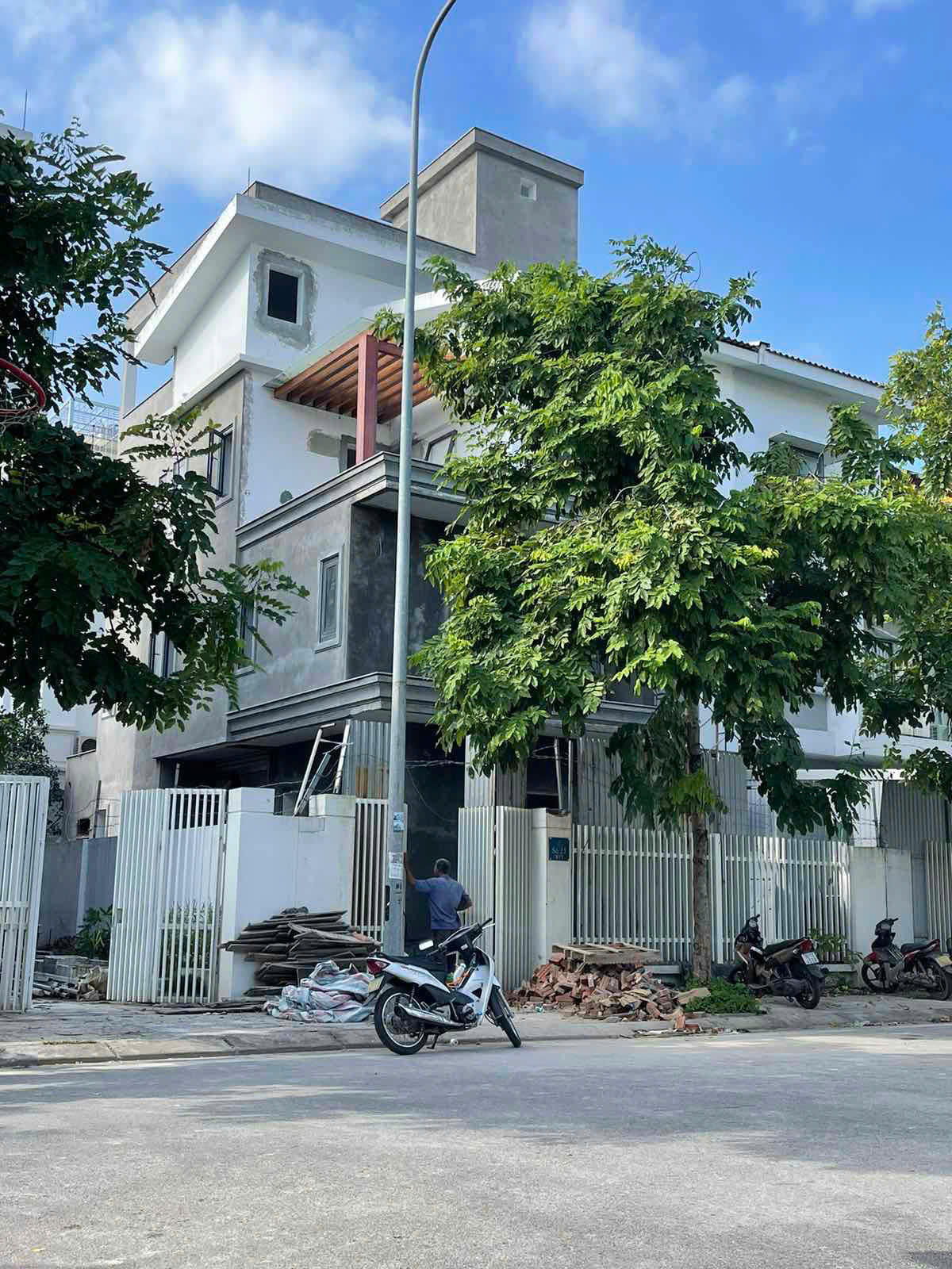 Phường Xuân Phương (Nam Từ Liêm - Hà Nội): Điểm nóng về vi phạm trật tự xây dựng đô thị?