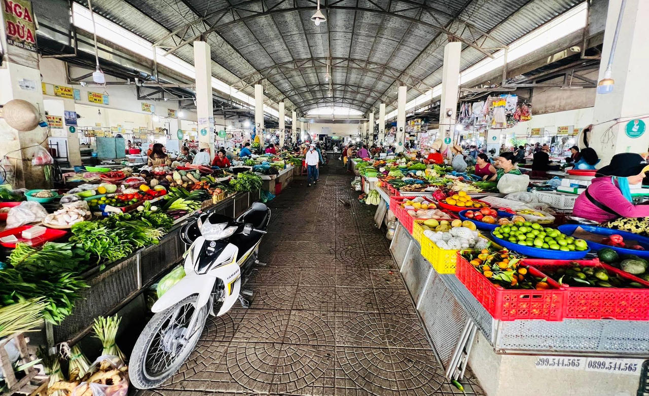 Chủ hụi trăm tỷ mất liên lạc, nhiều tiểu thương chợ Nam Phước điêu đứng