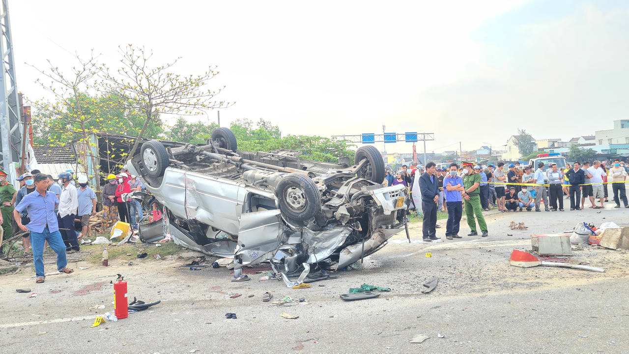Quảng Nam chỉ đạo khẩn vụ tai nạn nghiêm trọng khiến 8 người tử vong