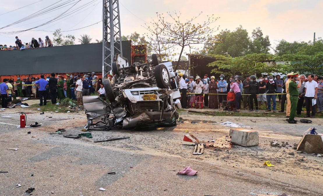 Quảng Nam chỉ đạo khẩn vụ tai nạn nghiêm trọng khiến 8 người tử vong