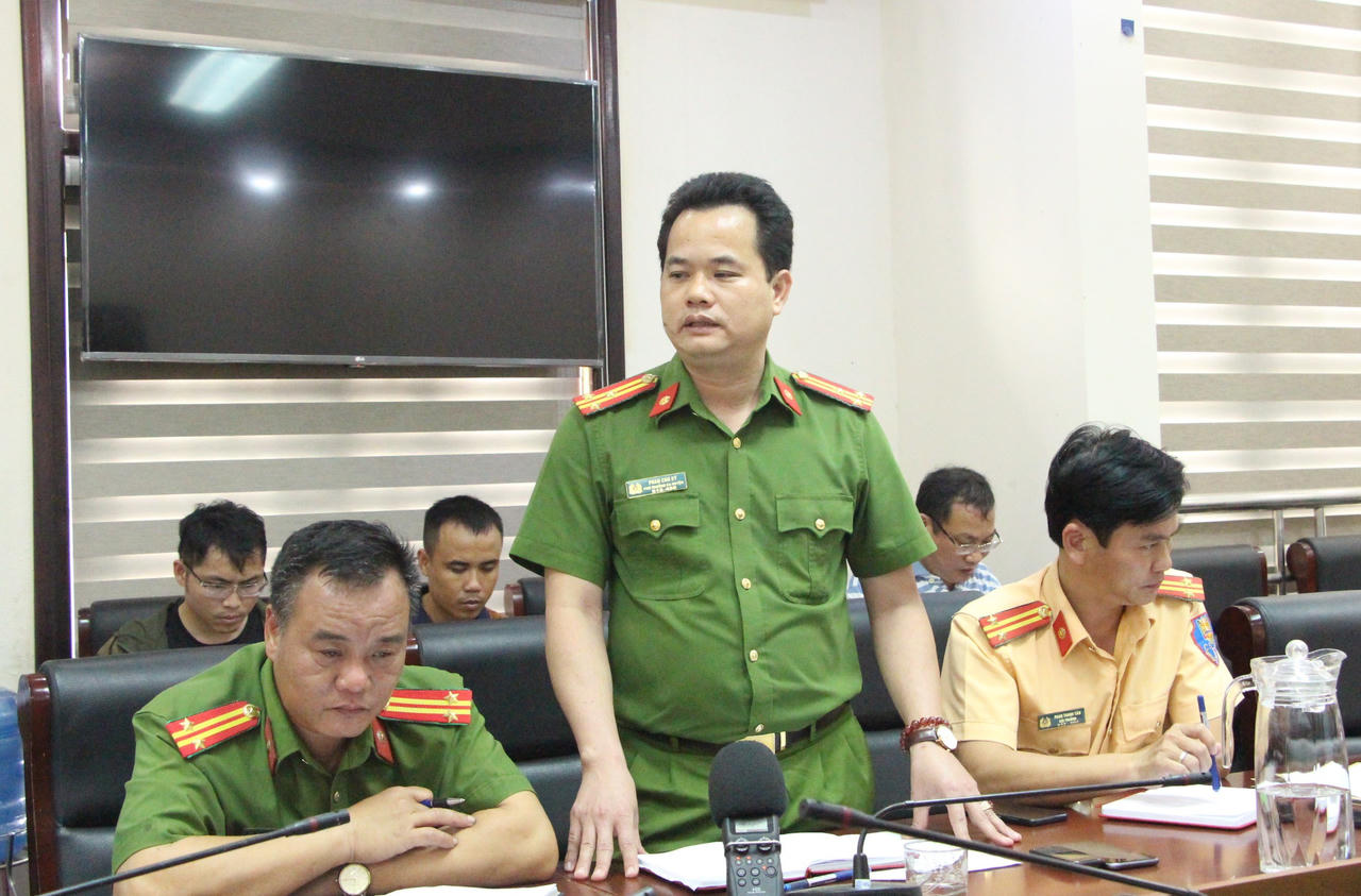 Làm rõ trách nhiệm CQCN liên quan và đơn vị kinh doanh vận tải trong vụ tai nạn 8 người tử vong