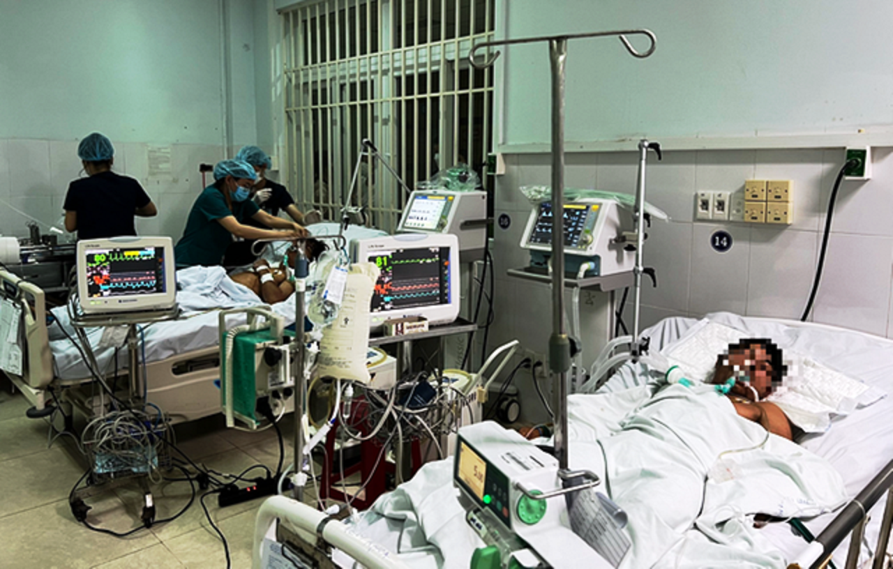 Còn 3 nạn nhân thở máy vụ ngộ độc Botulinum ở Quảng Nam