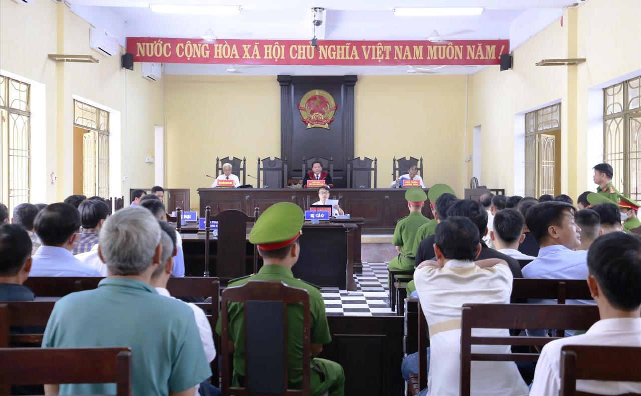 Tuyên án 51 bị cáo trong đường dây cá độ bóng đá hàng trăm tỷ đồng