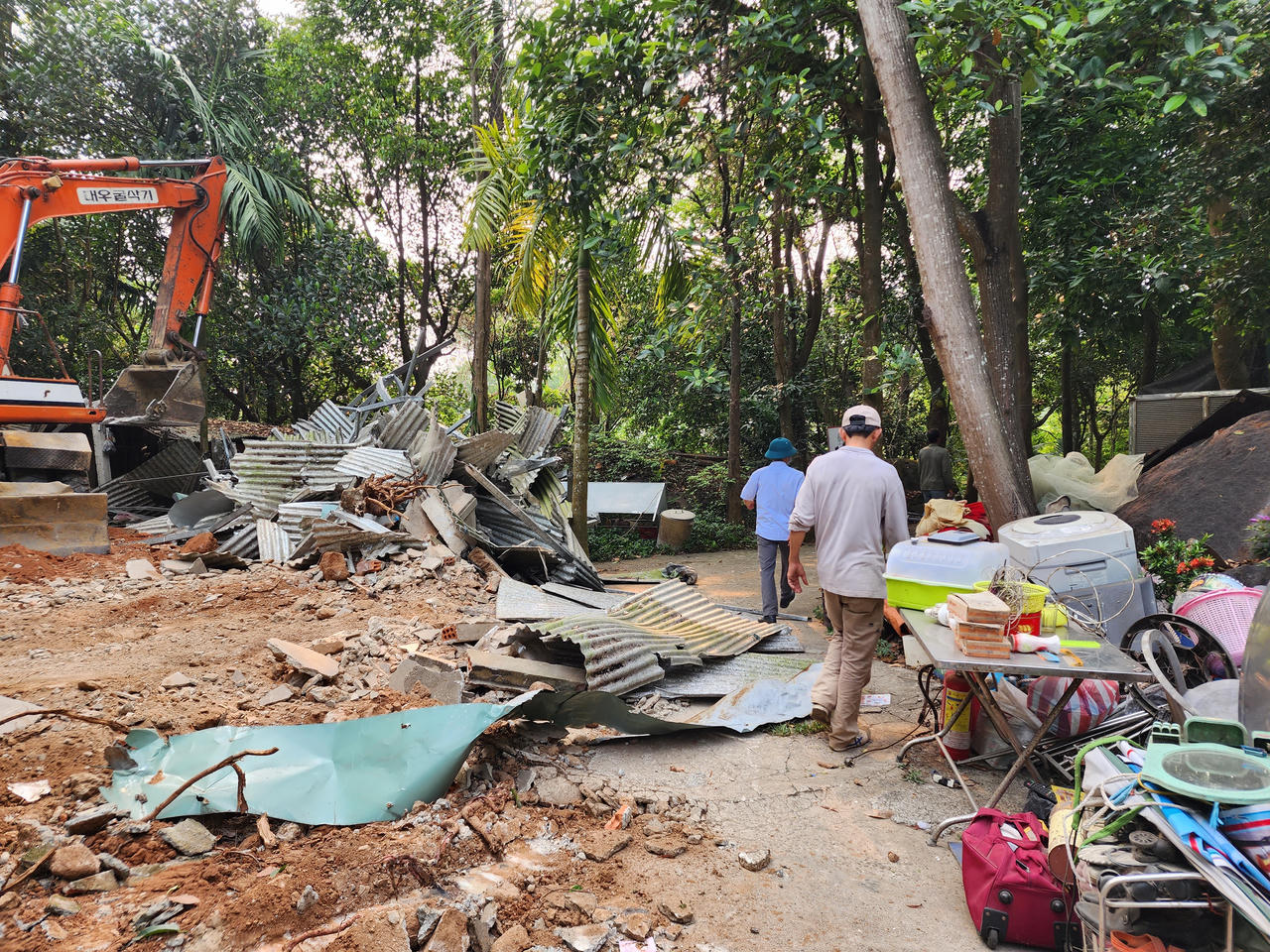 Tiến hành cưỡng chế các công trình trái phép trên bán đảo Sơn Trà 