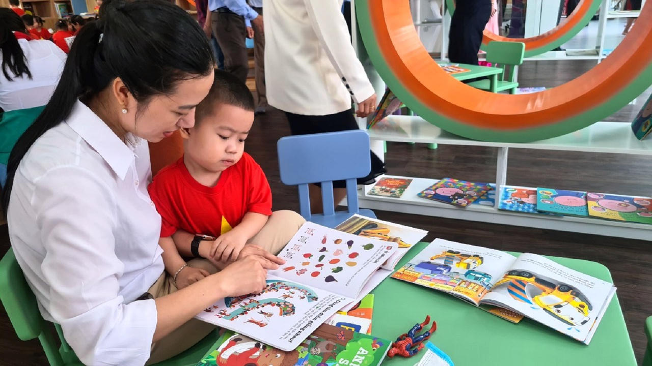 Khai trương thư viện số cộng đồng đầu tiên trên cả nước