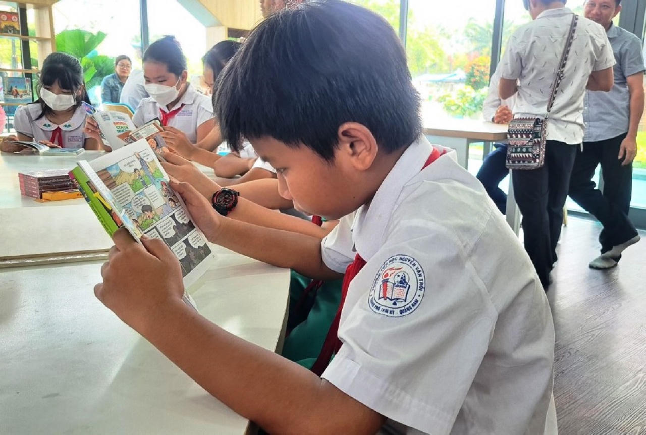 Khai trương thư viện số cộng đồng đầu tiên trên cả nước