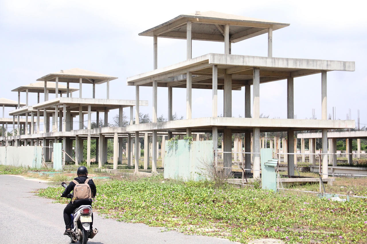 Cận cảnh loạt dự án “hoang tàn” trên con đường “tỷ đô” ven biển Quảng Nam