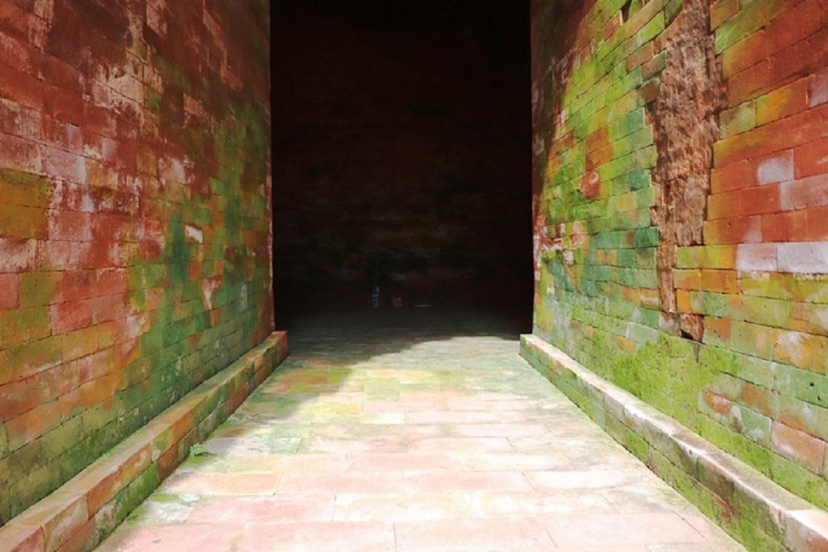 Trùng tu chưa đến nửa năm, cụm tháp Chăm Khương Mỹ đã bị muối hoá