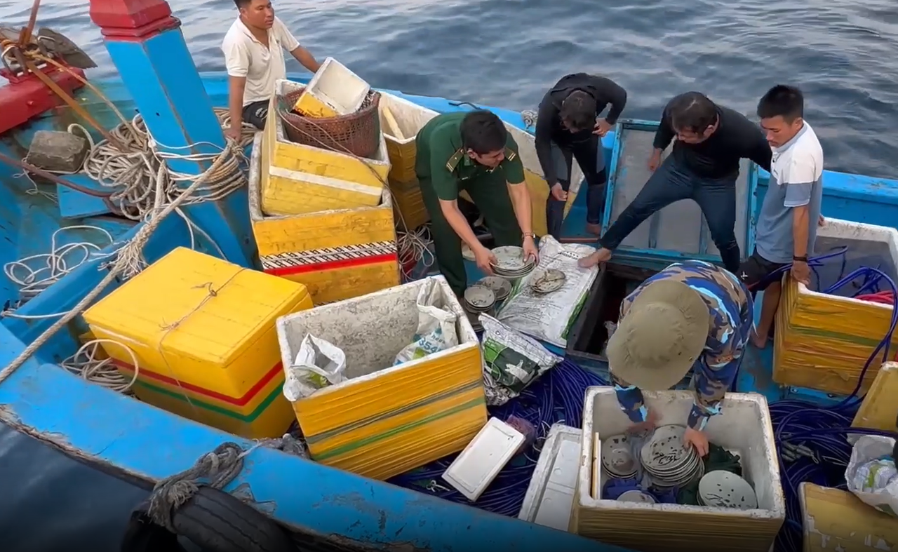 Làm rõ việc nghi khai thác cổ vật trái phép dưới đáy biển ở Quảng Ngãi