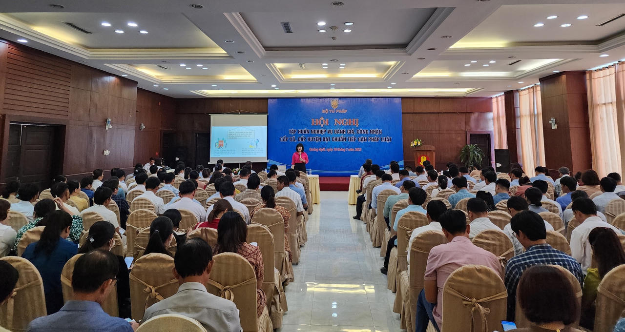 Tập huấn nghiệp vụ đánh giá, công nhận cấp xã, cấp huyện đạt chuẩn tiếp cận pháp luật tại Quảng Ngãi