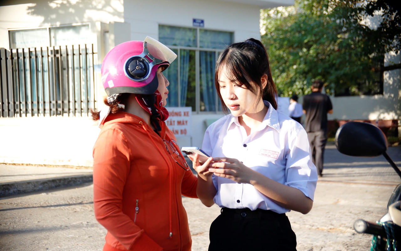 Hàng chục nghìn sĩ tử miền Trung 'vượt vũ môn'