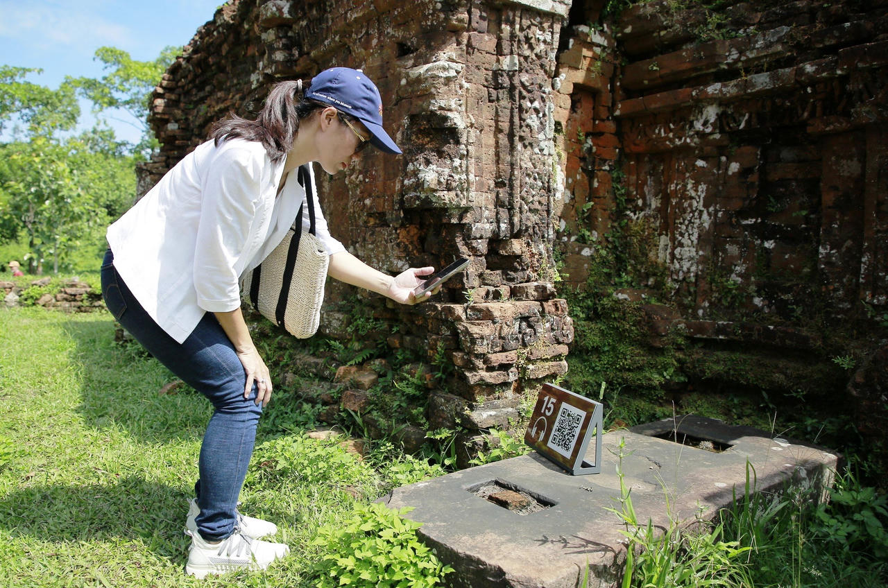 Khu đền tháp Mỹ Sơn triển khai ứng dụng thuyết minh đa ngôn ngữ