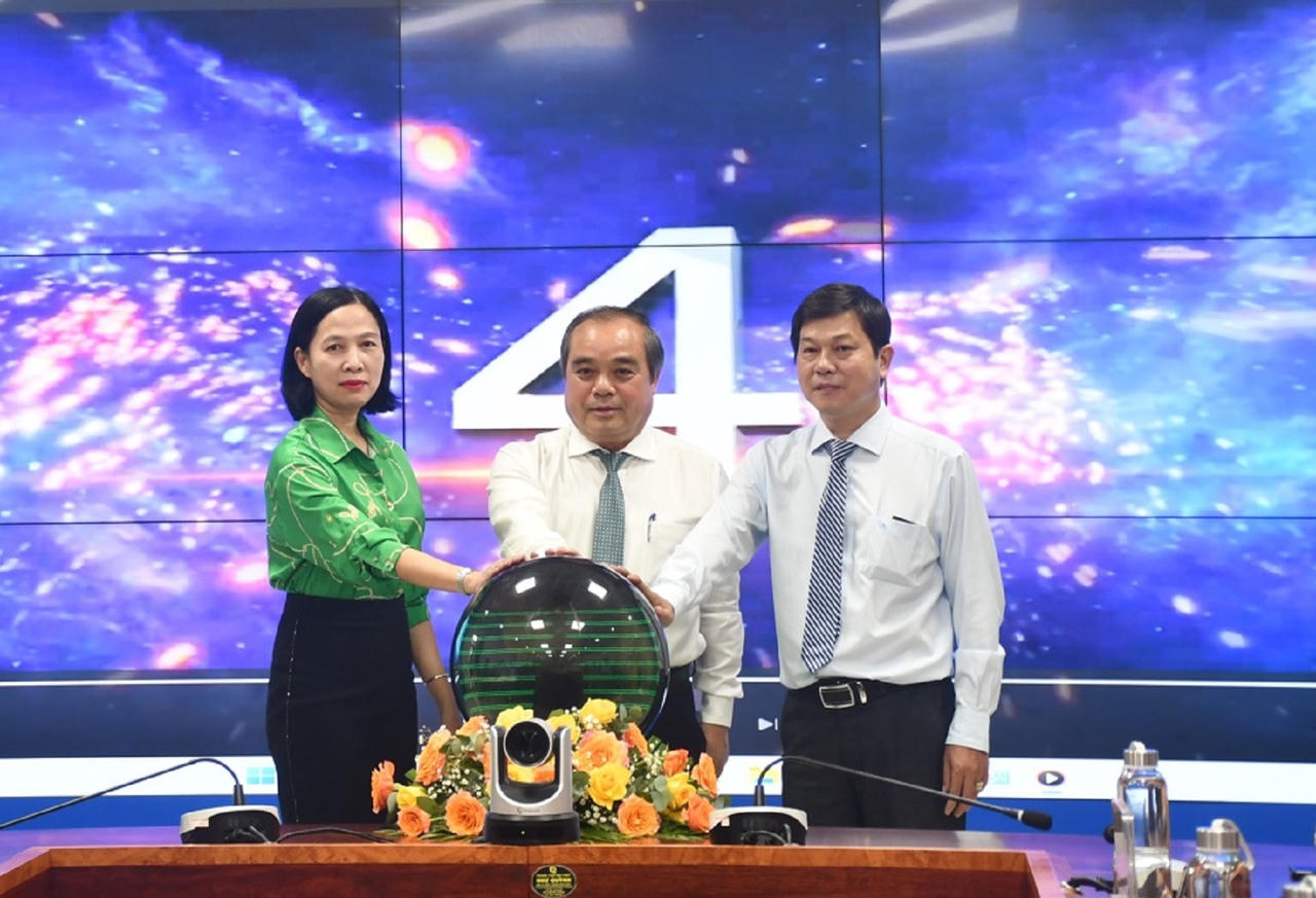 Quảng Ngãi tập trung chuyển đổi số ở vùng đồng bào dân tộc ít người và miền núi