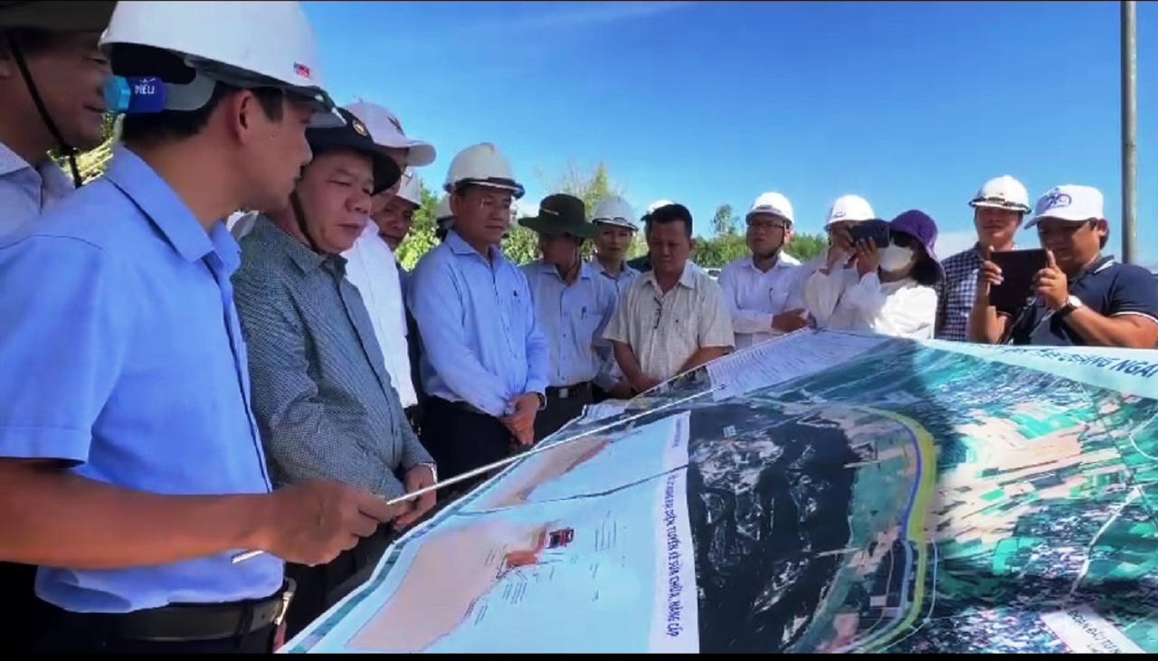Quảng Ngãi thúc đẩy tiến độ hai dự án hạ tầng giao thông nghìn tỷ 