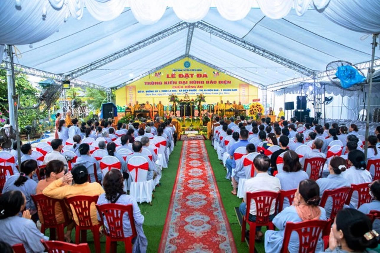 Lễ đặt đá xây dựng đại hùng bảo điện chùa Hồng Ân