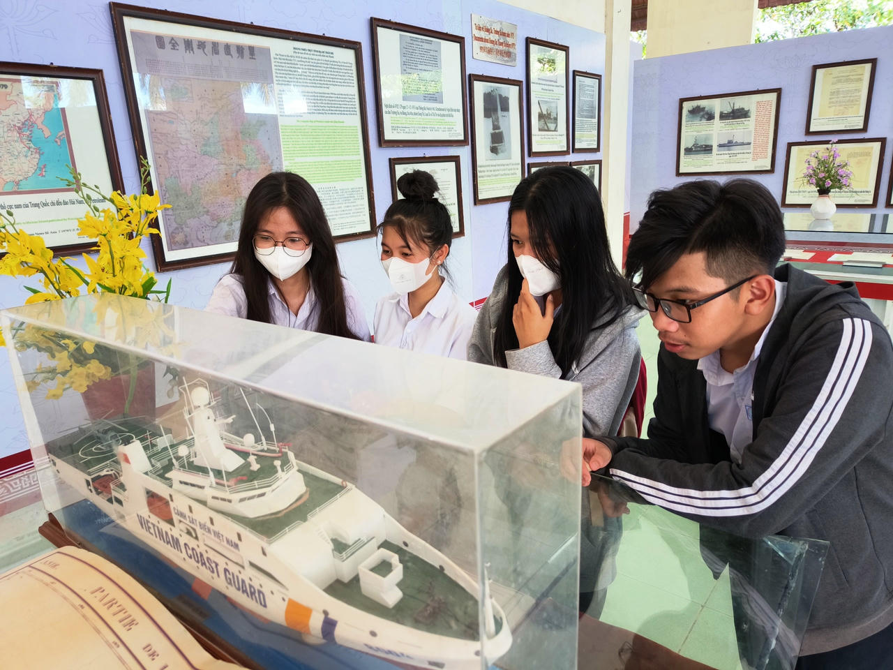 Triển lãm bản đồ và trưng bày tư liệu về quần đảo Hoàng Sa, Trường Sa