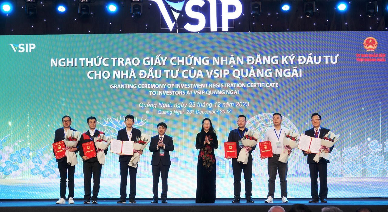 Chủ tịch nước Võ Văn Thưởng kỳ vọng vào sự phát triển của VSIP Quảng Ngãi