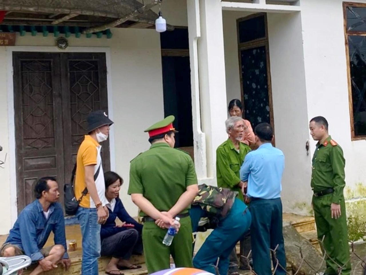 Hiện trường máy bay Su-22 rơi ở Quảng Nam khi đang huấn luyện