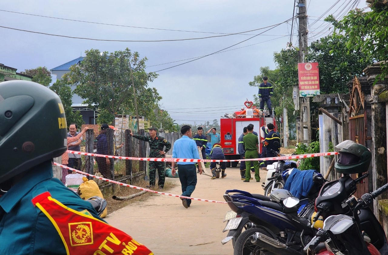 Rơi máy bay huấn luyện ở Quảng Nam: Phi công kịp thời thoát hiểm