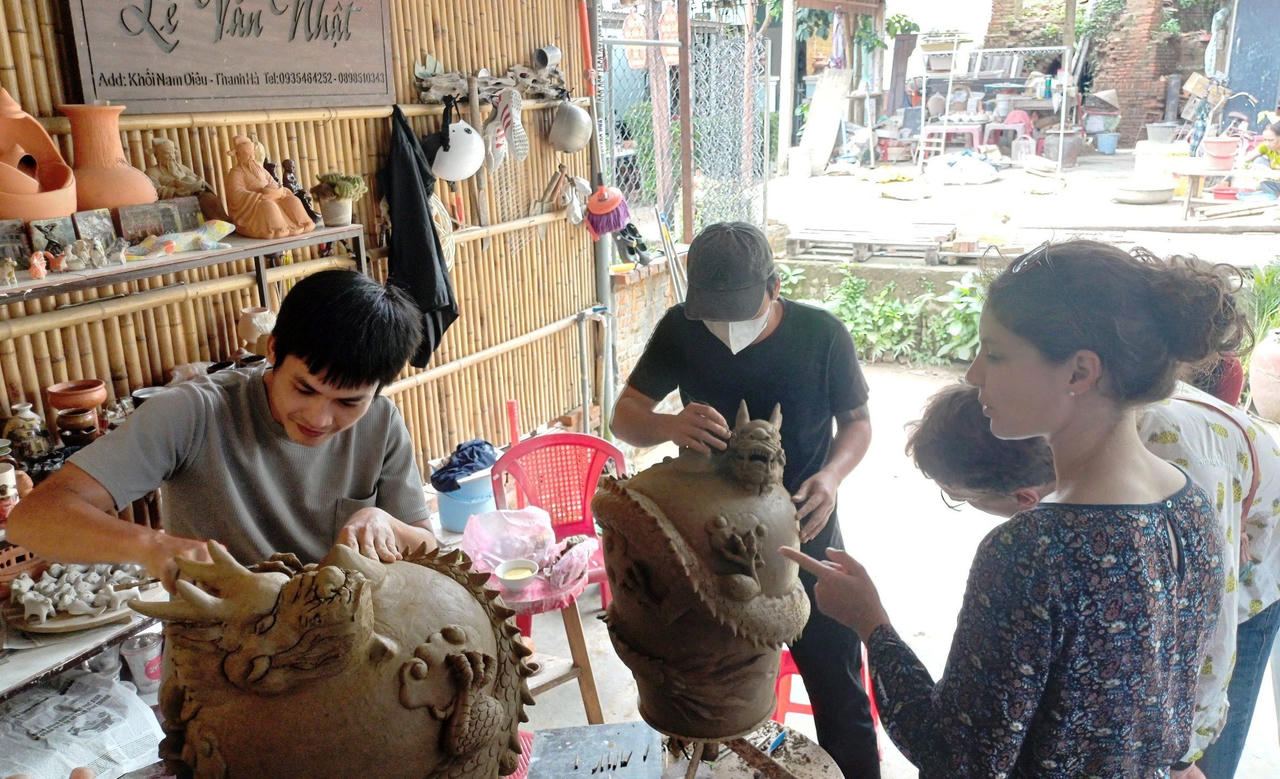 Độc đáo lùng binh hình rồng đón xuân Giáp Thìn 2024