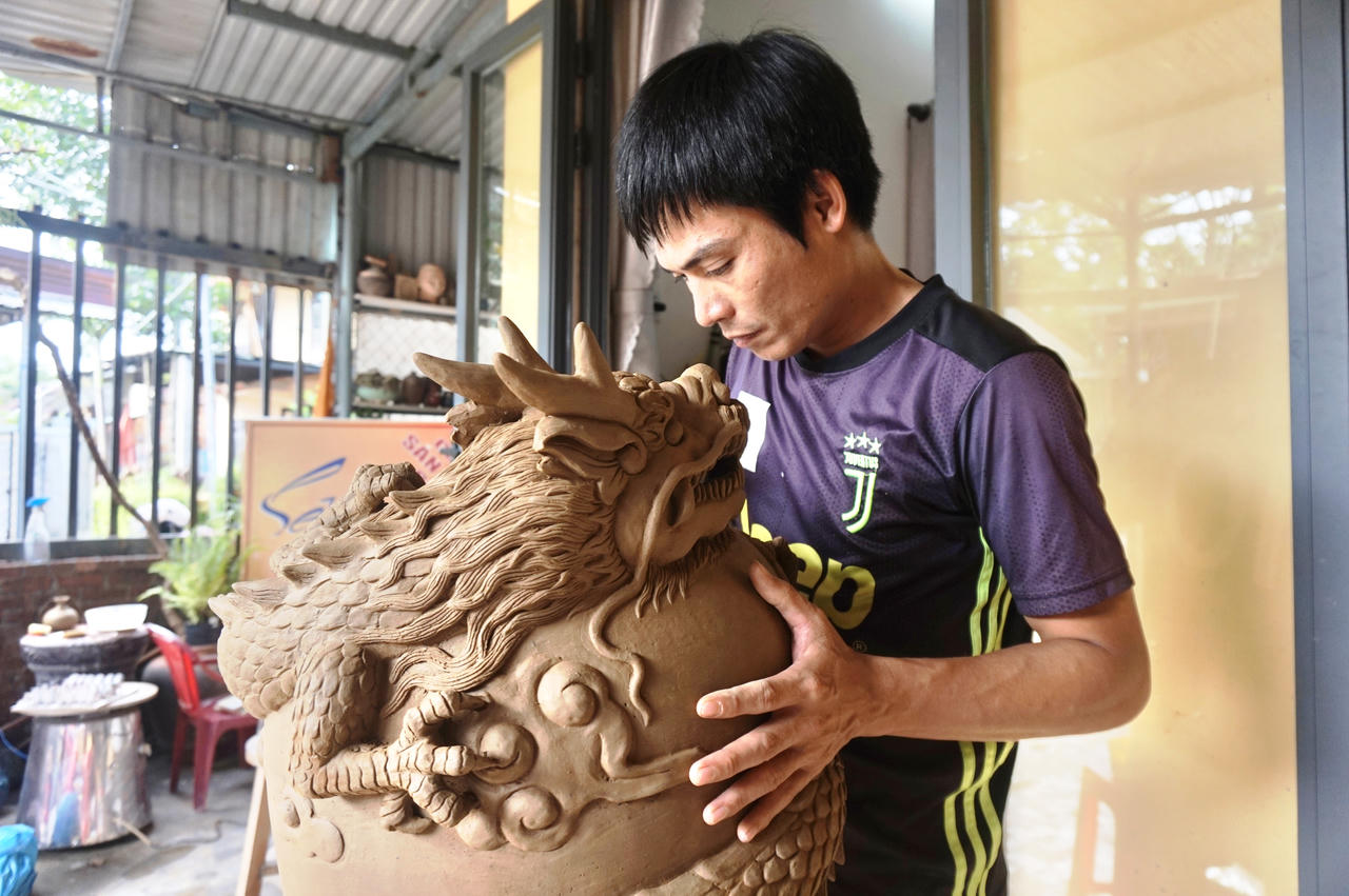 Độc đáo lùng binh hình rồng đón xuân Giáp Thìn 2024