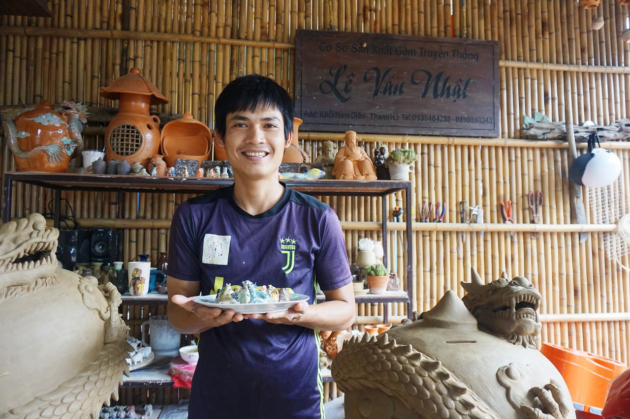 Độc đáo lùng binh hình rồng đón xuân Giáp Thìn 2024