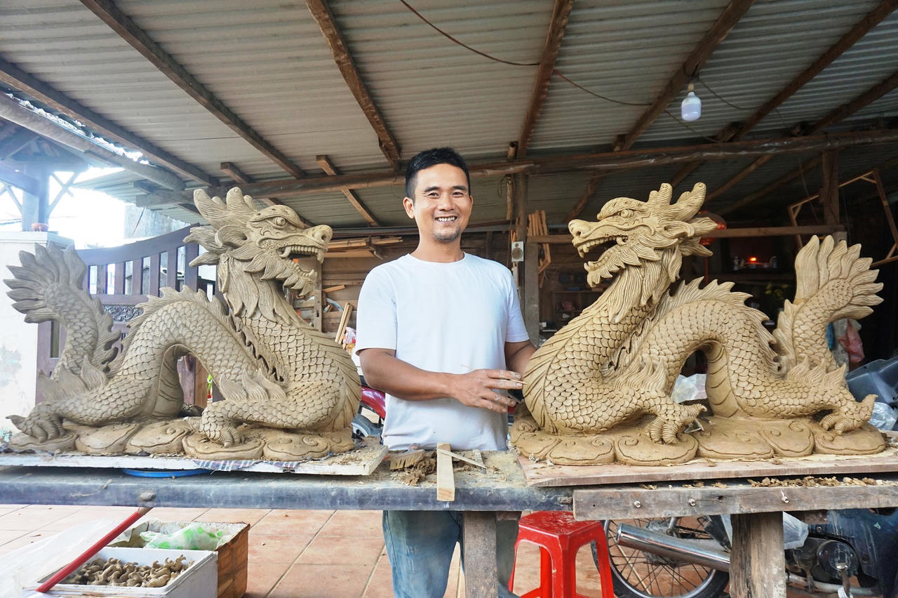 Độc đáo lùng binh hình rồng đón xuân Giáp Thìn 2024