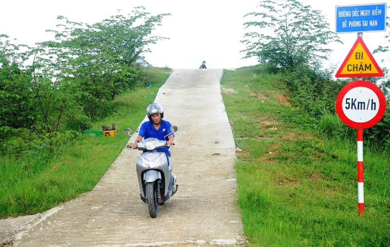 Cầu hơn 51 tỷ đồng ở Quảng Nam chờ đường dẫn: Làm rõ trách nhiệm của địa phương và chủ đầu tư