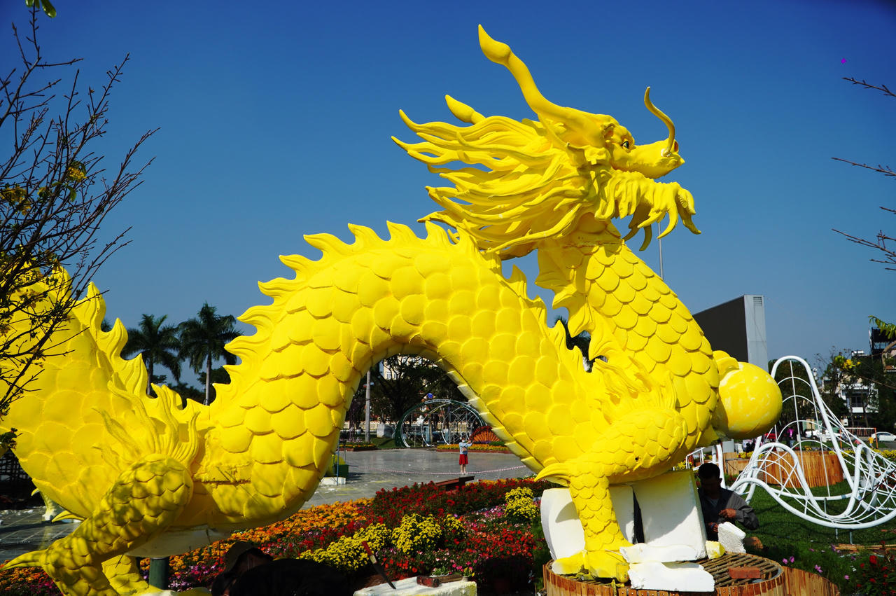 Vừa ra mắt, linh vật rồng ở Quảng Nam, Quảng Ngãi nhận “mưa” lời khen