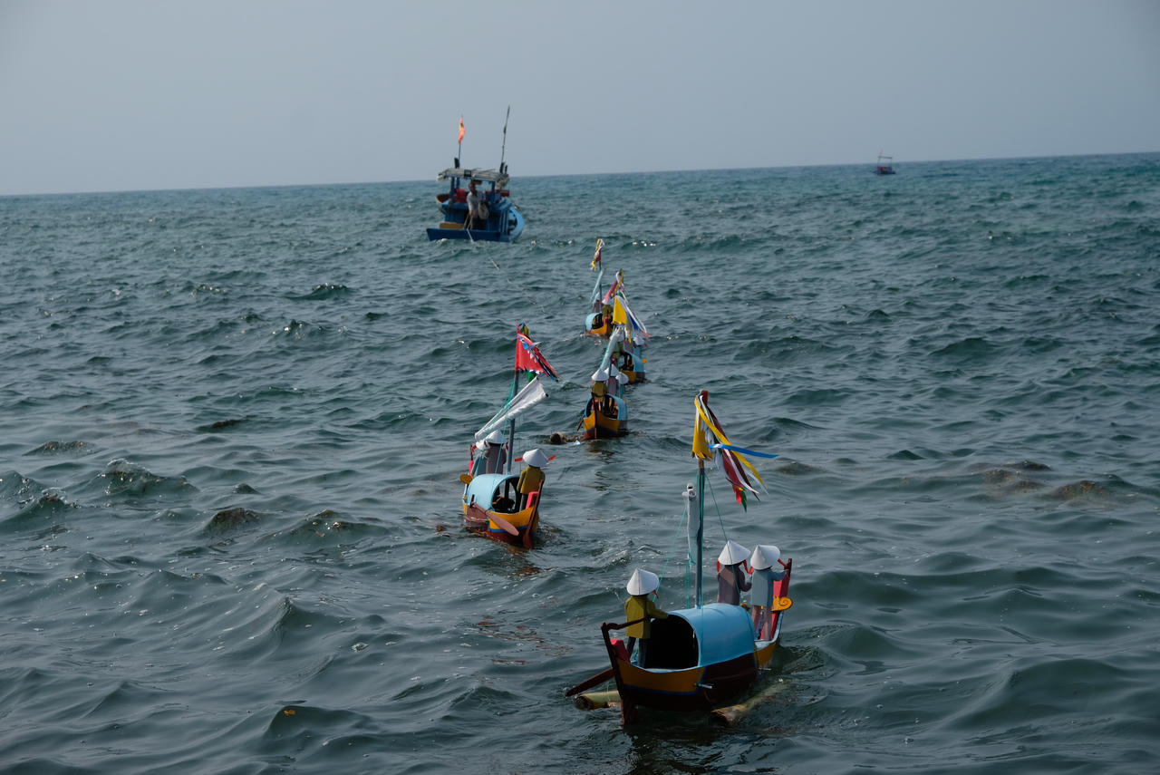 Linh thiêng lễ Khao lề thế lính Hoàng Sa