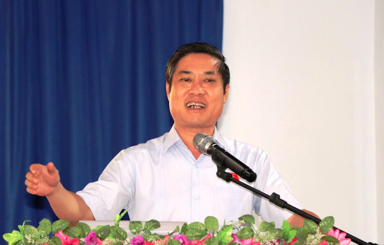 Phân công nhiệm vụ với Chủ tịch, Phó Chủ tịch UBND tỉnh Quảng Nam