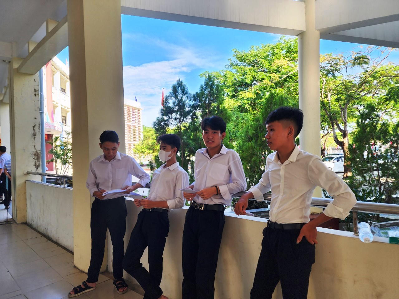 Hàng chục nghìn sĩ tử miền Trung nỗ lực để 'vượt vũ môn'