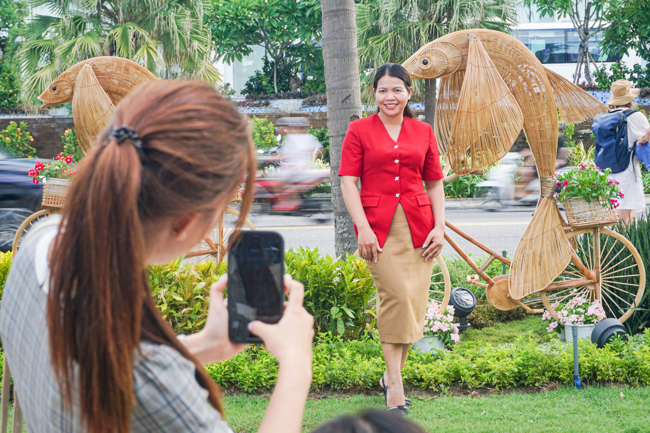 Ngắm nhìn đường Hoa Biển Đà Nẵng vừa đưa vào hoạt động