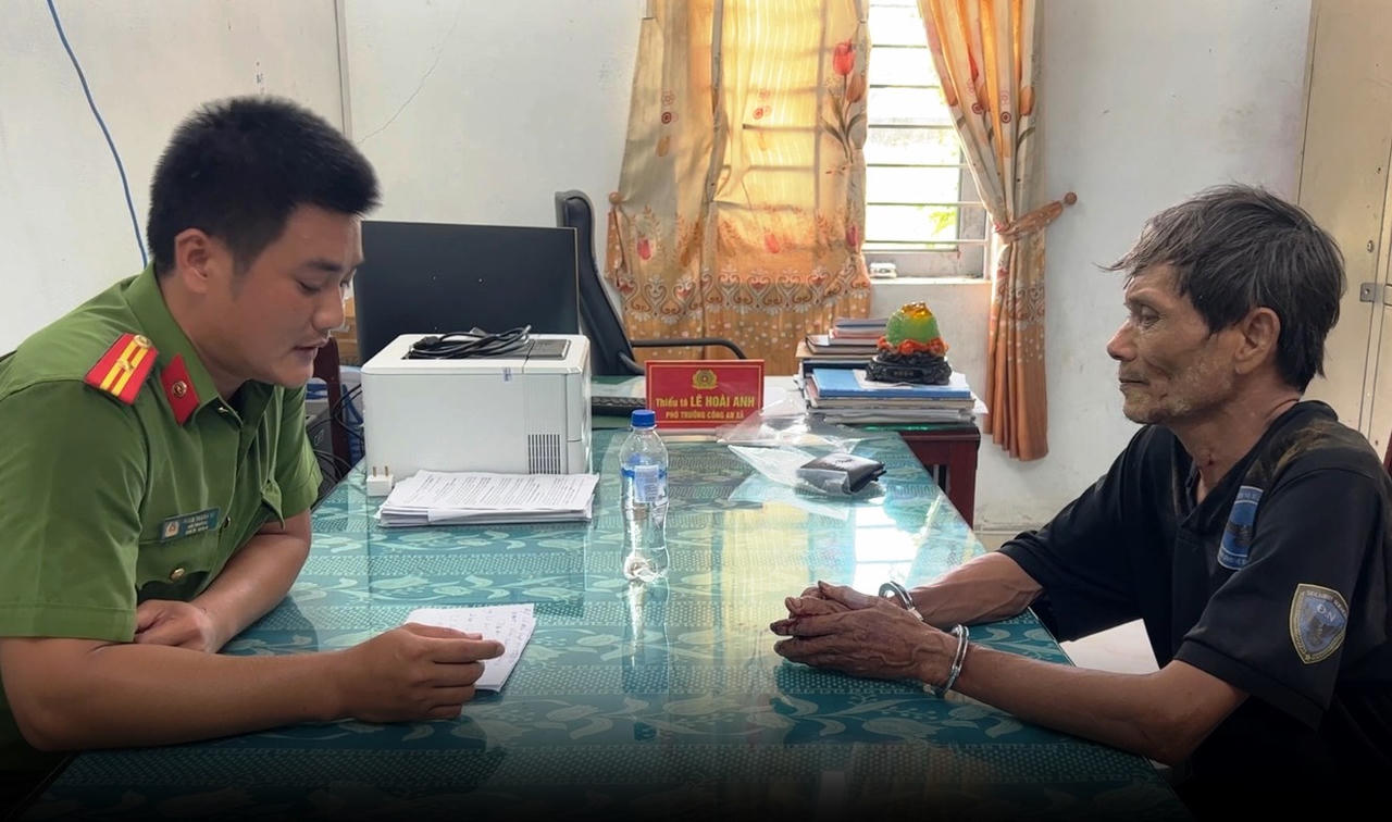 Khởi tố đối tượng truy sát gia đình con chú ruột khiến 2 người chết