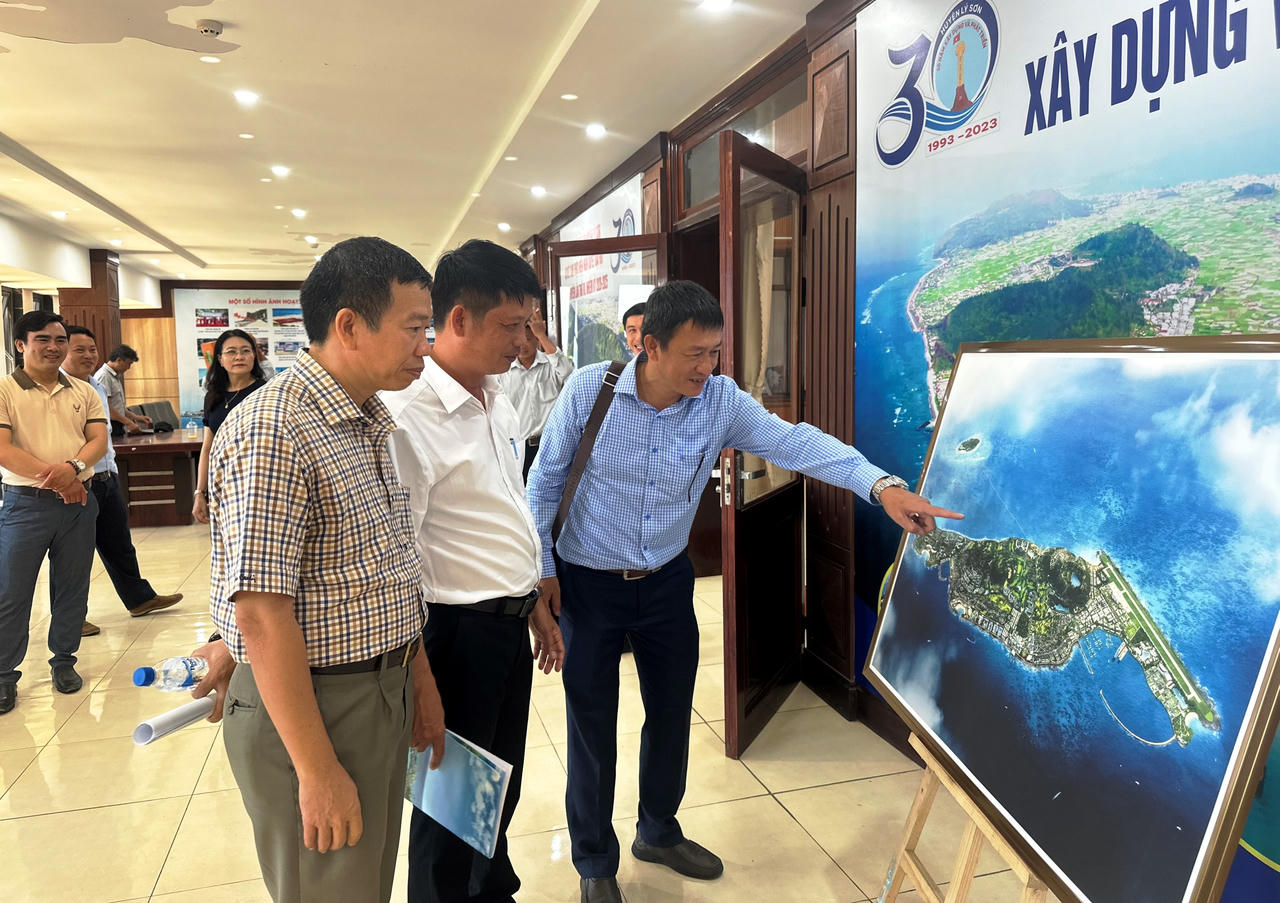 Xây dựng, phát triển Lý Sơn trở thành đô thị biển đảo đặc sắc