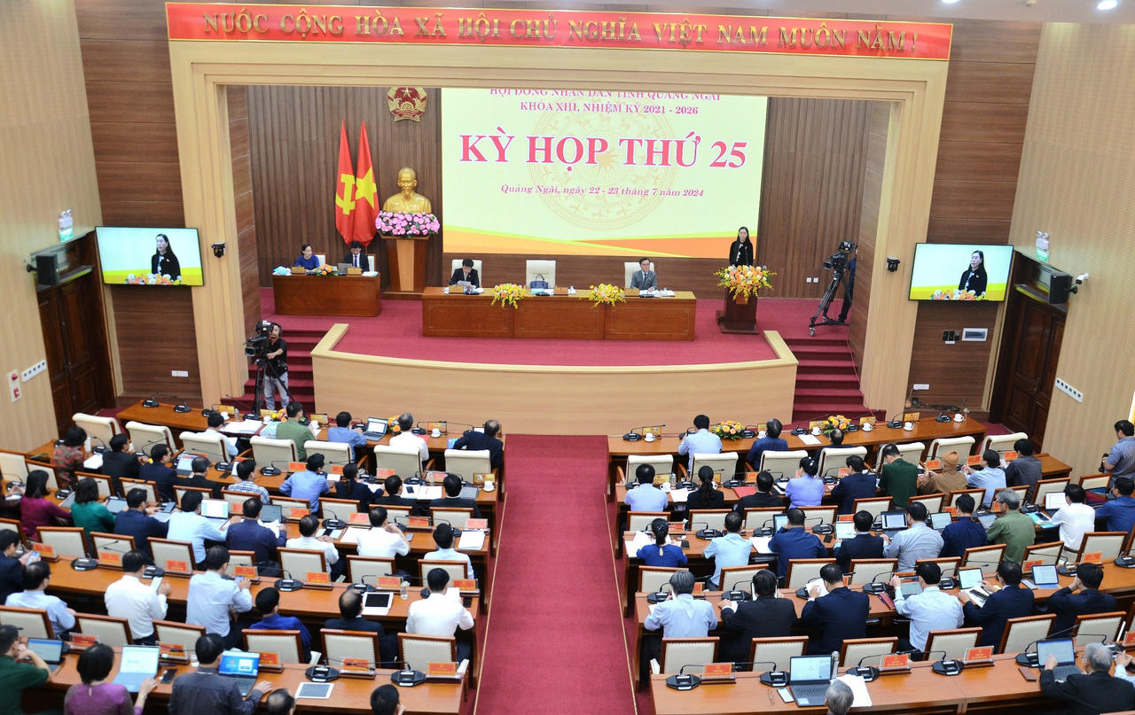 Kỳ họp HĐND tỉnh Quảng Ngãi dành phút mặc niệm Tổng Bí thư Nguyễn Phú Trọng