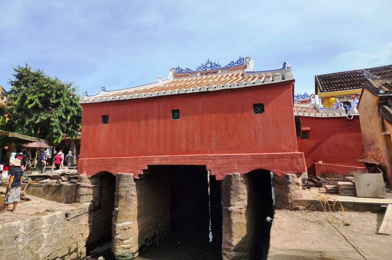 Chùa Cầu phố Hội 'khoác áo mới' sau những ngày trùng tu