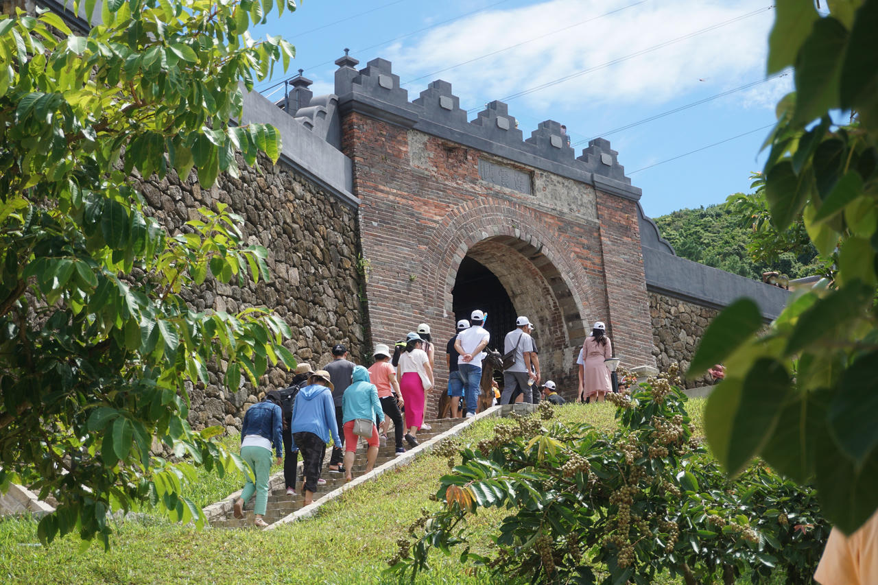 Hình ảnh di tích Hải Vân quan sau trùng tu