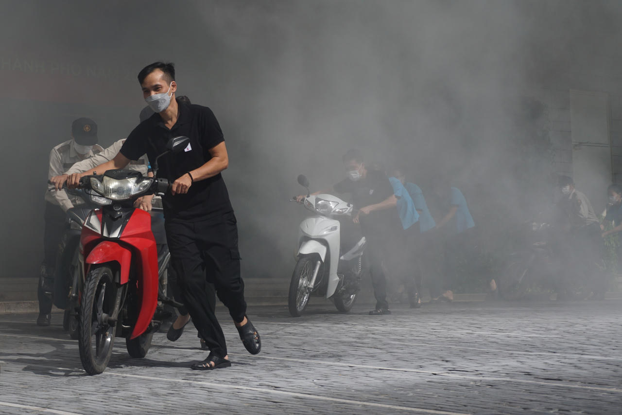 Đà Nẵng diễn tập chữa cháy khách sạn siêu cao tầng, giả thuyết 1.300 người bị nạn