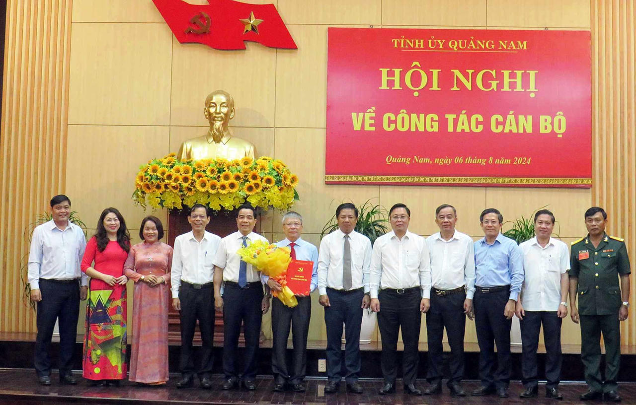 Chuẩn y chức Phó Bí thư Tỉnh ủy Quảng Nam đối với ông Nguyễn Đức Dũng