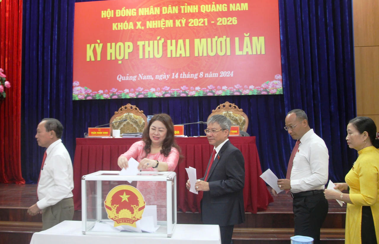 Ông Nguyễn Đức Dũng được bầu làm Chủ tịch HĐND tỉnh Quảng Nam