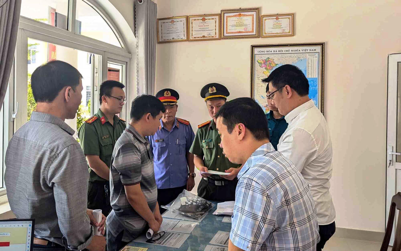 Phó Chánh văn phòng tỉnh Quảng Trị bị bắt: Chèn link cá độ vào website cơ quan nhà nước