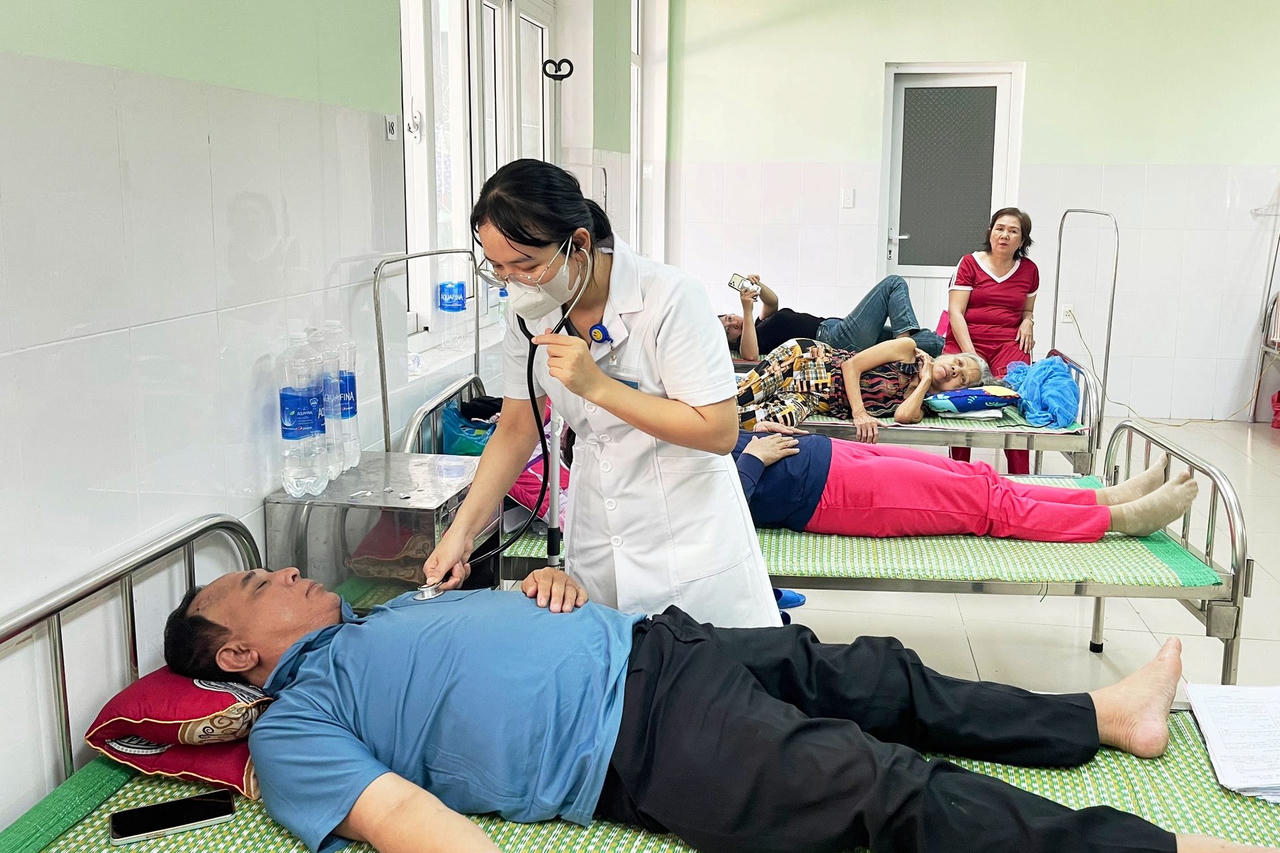 Ngành y tế Quảng Nam thiếu 14 lãnh đạo bệnh viện, hơn 1.000 nhân viên