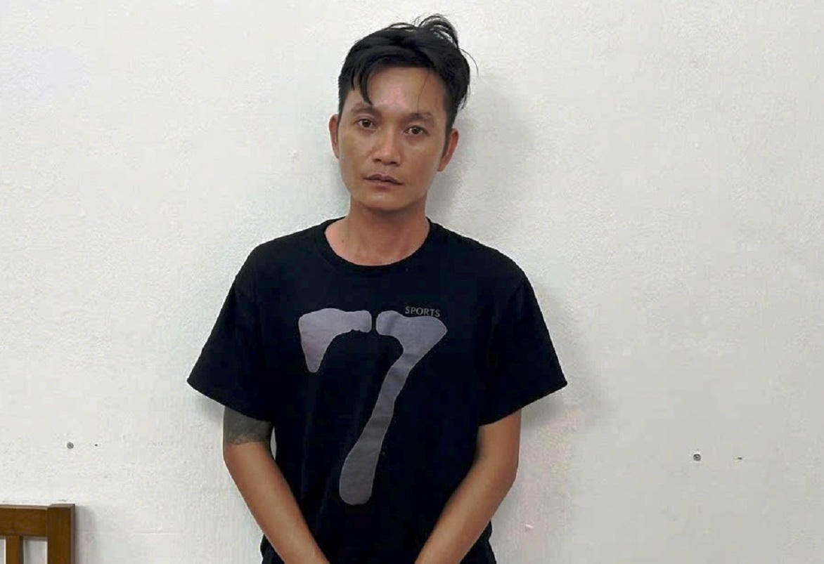 Triệt xóa đường dây cá độ bóng đá 200 tỷ đồng, thu giữ nhiều “hàng nóng”