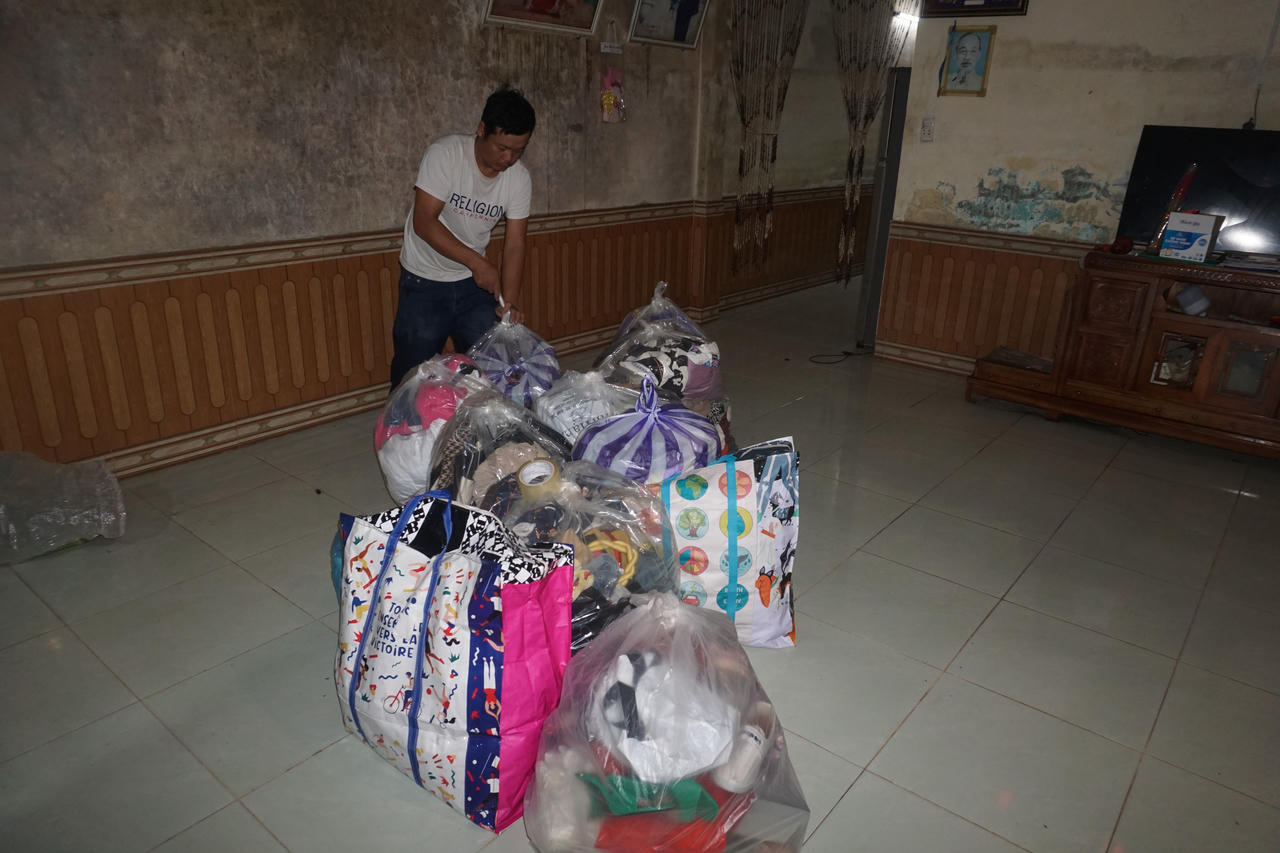 Người dân Đà Nẵng tất bật chuẩn bị “chạy bão" 