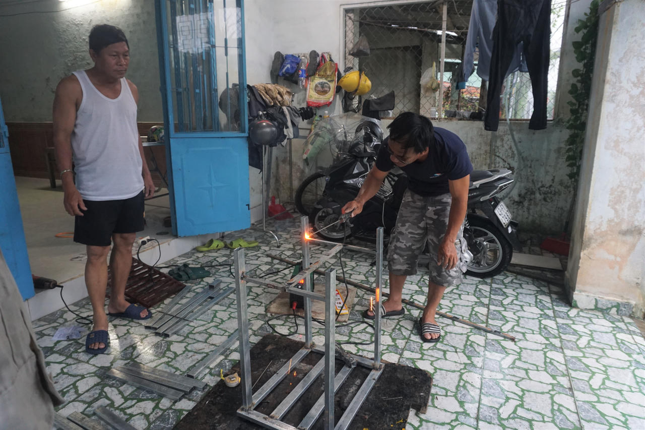 Người dân Đà Nẵng tất bật chuẩn bị “chạy bão" 