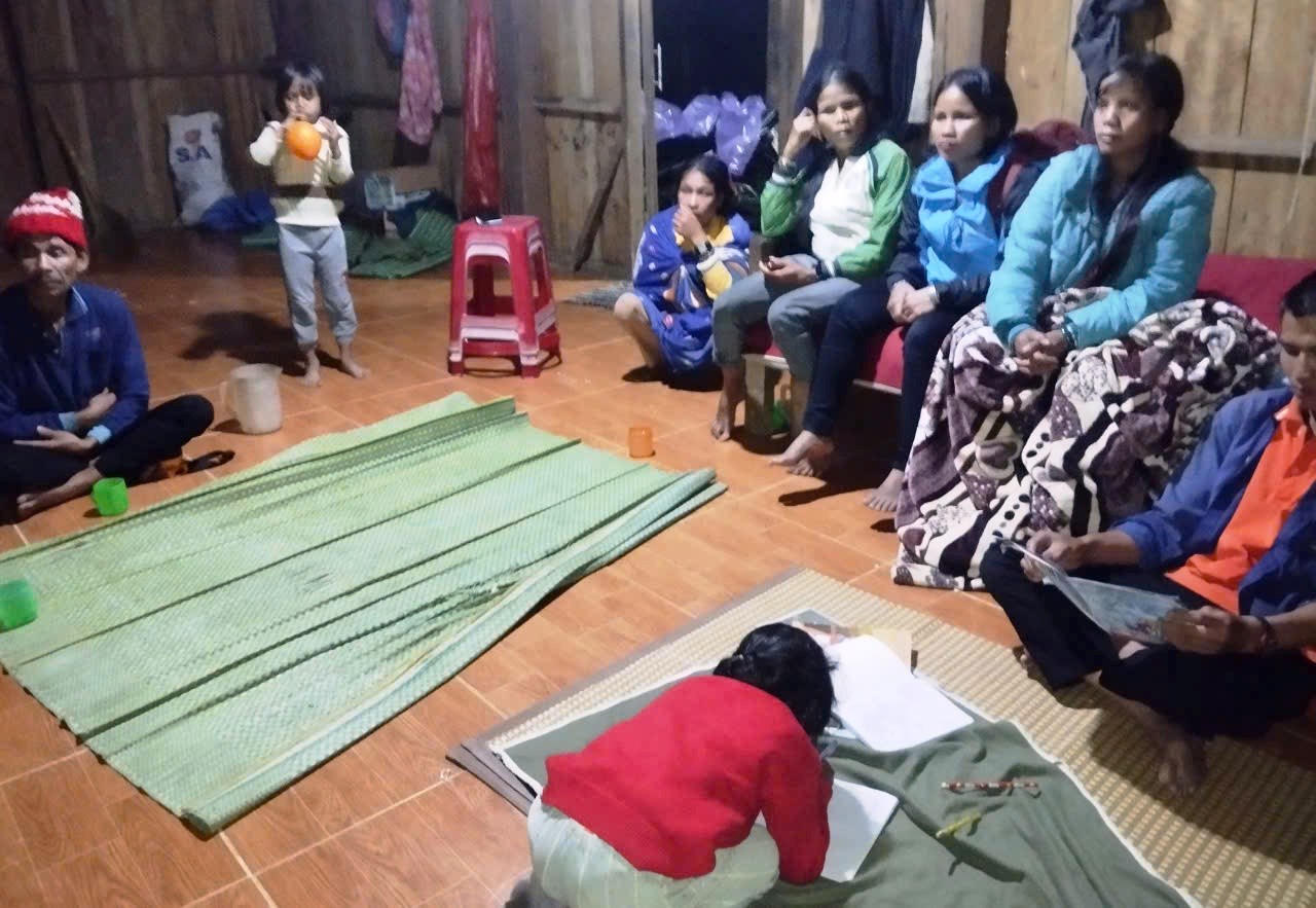 Di dời hàng ngàn hộ dân ven biển miền Trung tránh bão số 4